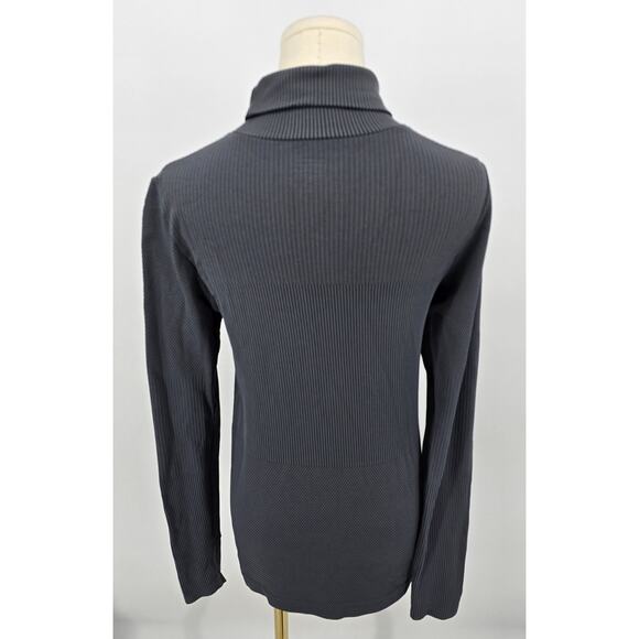 Athleta Clean Girl Minimalist Flurry Base Layer Turtleneck - Charcoal Gray - Picture 3 of 7